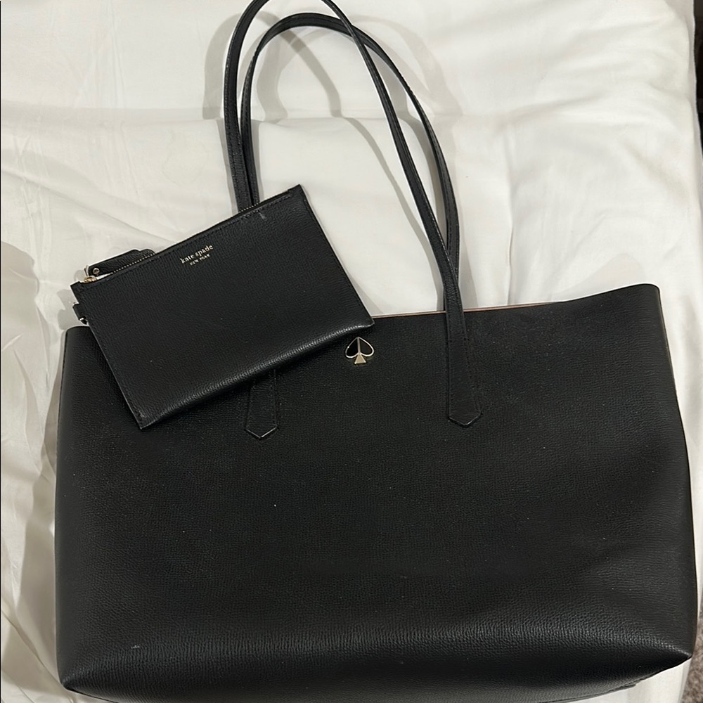 Kate Spade Black Leather Tote Bag with Sophisticated Design